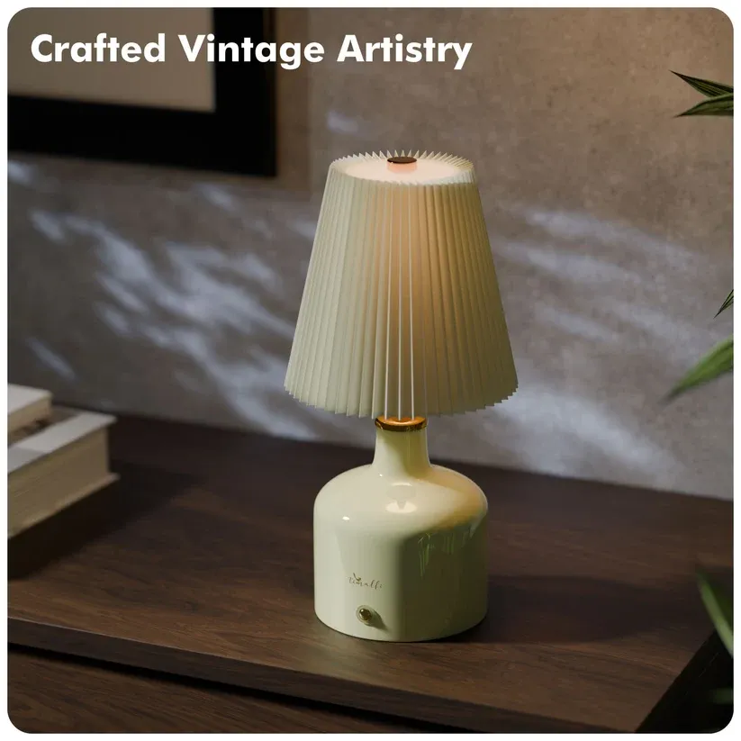 timalfi-aesthetic-table-lamp-for-home-decoration-vintage-ceramic-desk-lamp-heritage-1500x1500_4.webp